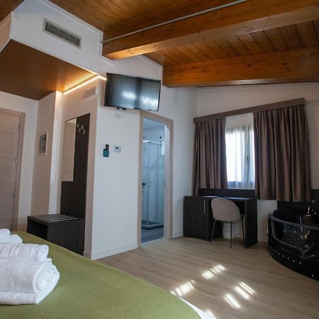Il Castagneto Hotel Amatrice Ngoại thất bức ảnh